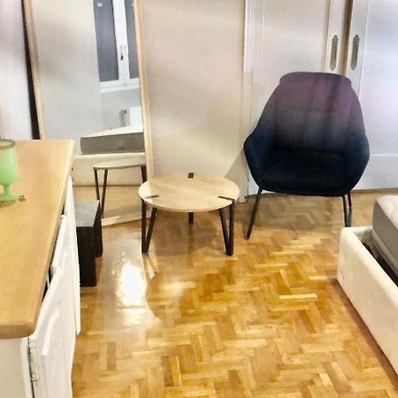 Economy Shared Apartment C In Central เอเธนส์ ภายนอก รูปภาพ